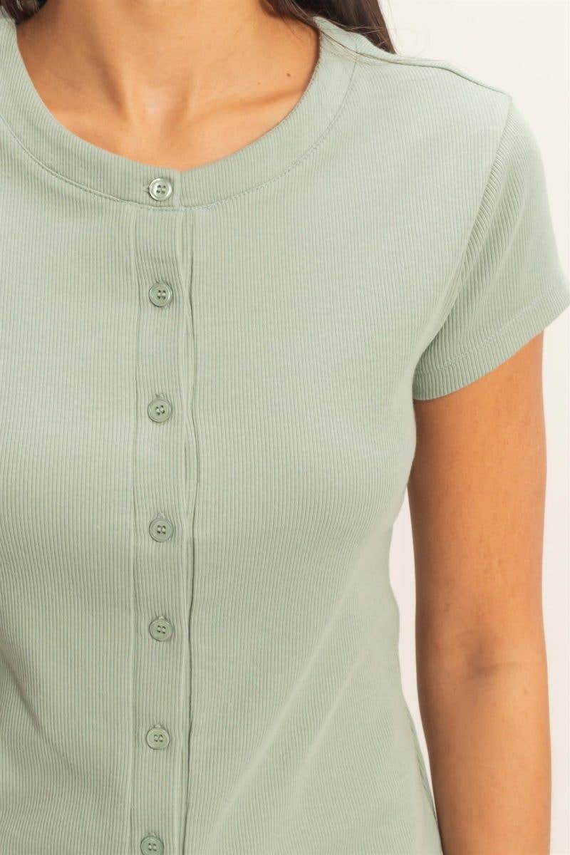 Ribbed Button-front Crew Neck Top