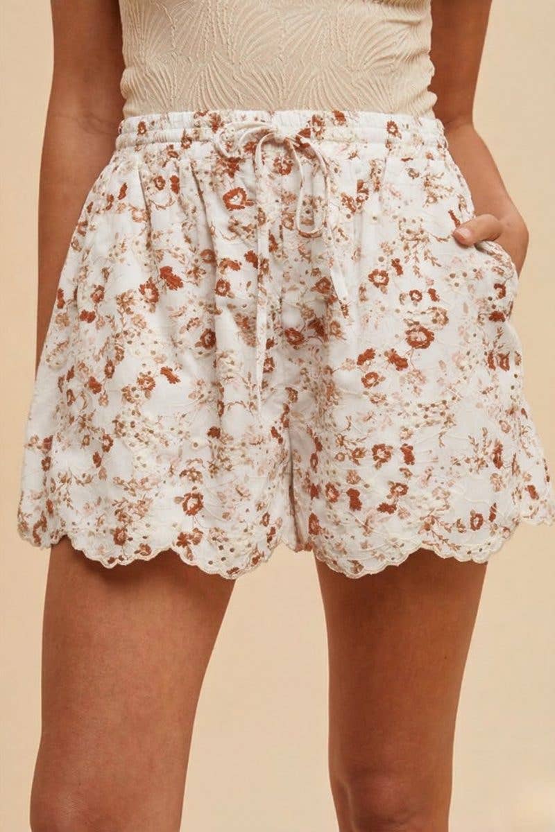 Scallop Edge Embroidery Floral Print Shorts